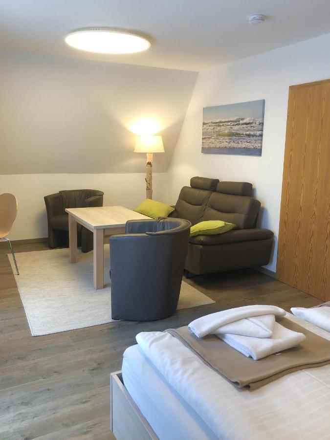 Gruenblau Relax Pension & Apartments Rostock Exterior foto